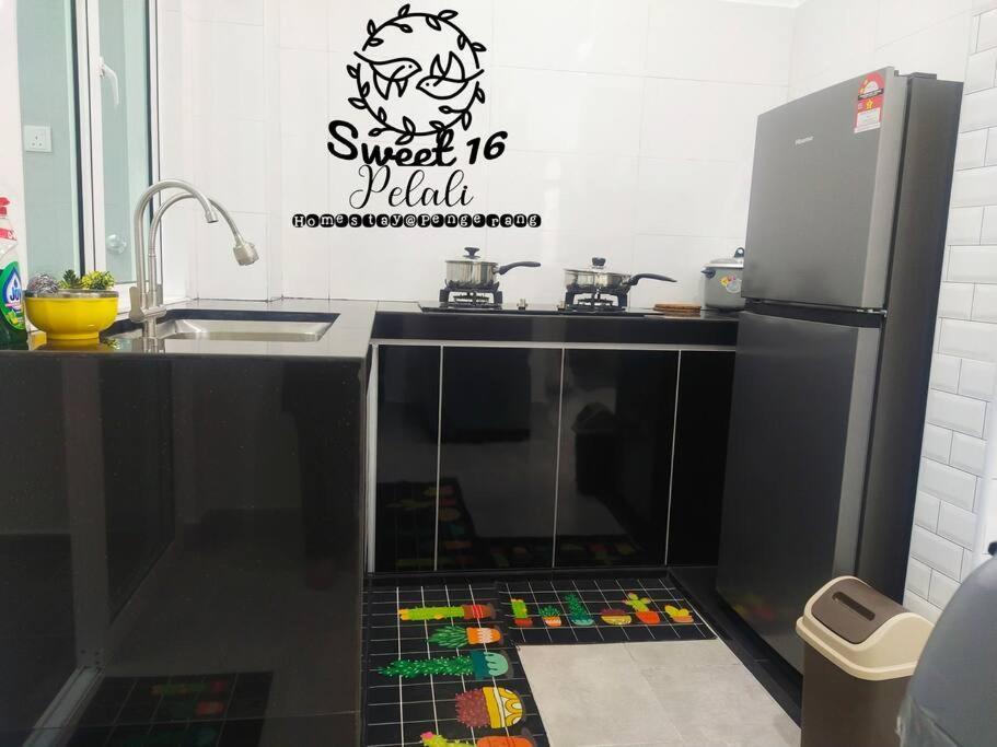 Sweet 16 Pelali Homestay פנגרנג מראה חיצוני תמונה