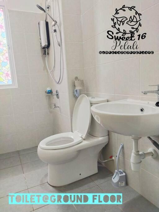 Sweet 16 Pelali Homestay פנגרנג מראה חיצוני תמונה